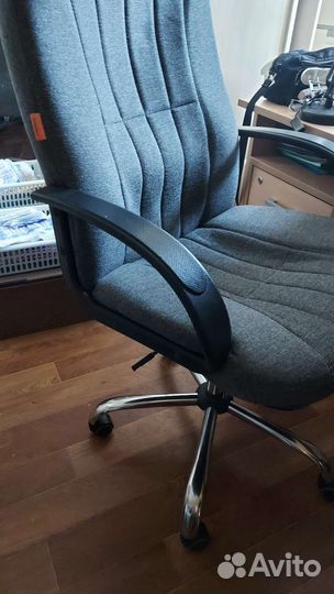 Компьютерное кресло