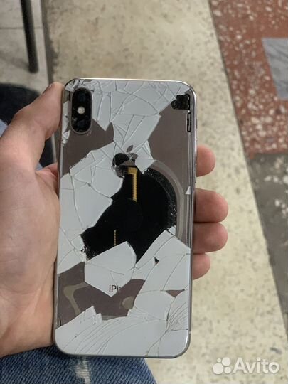iPhone X, 64 ГБ