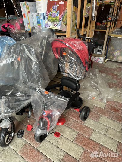 Детский трехколесный велосипед новый