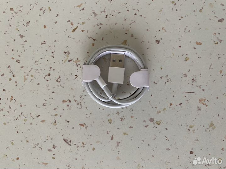 Кабель USB-Lightning 1,2 м для зарядки iPhone iPad