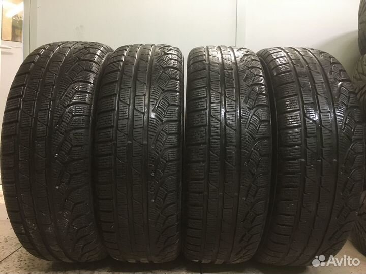 Pirelli Winter Sottozero 210 Serie II 215/60 R17 96H