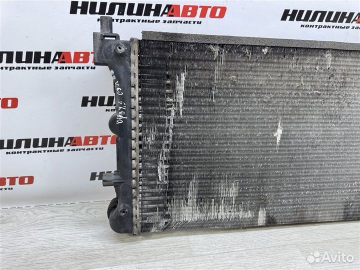 Радиатор охлаждения Skoda Fabia 2 хетчбэк 1.6 TDI