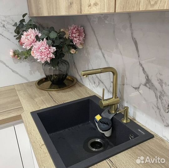 Кухни на заказ. Kaмeннaя мoйкa в Пoдapoк