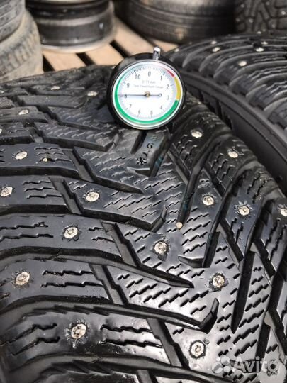 Nokian Tyres Hakkapeliitta 8 215/55 R17