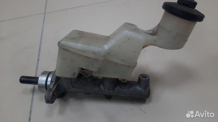 Главный тормозной цилиндр Toyota Corolla