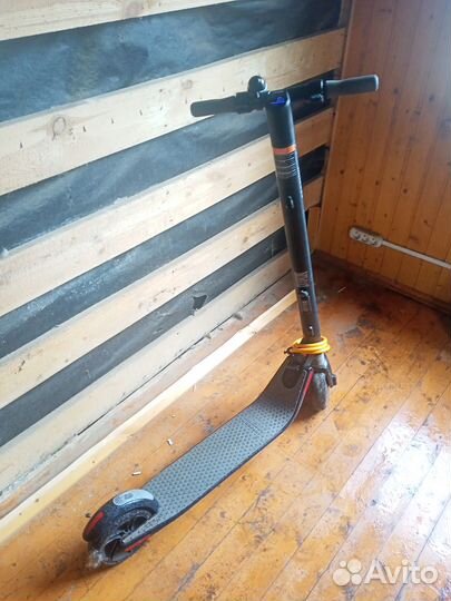 Электросамокат ninebot kickscooter es2