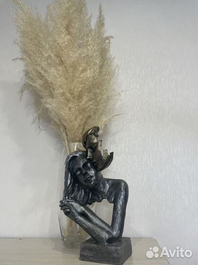 Влюбленные из полистоуна