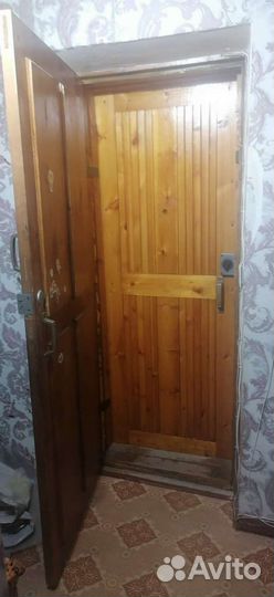 Дверь входная деревянная бу