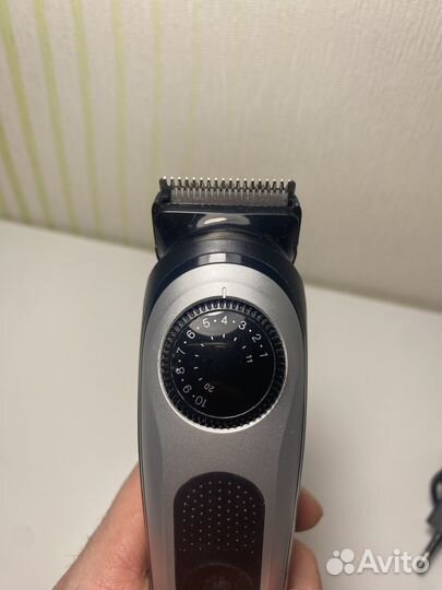 Оригинальный триммер для усов и бороды Braun BT596