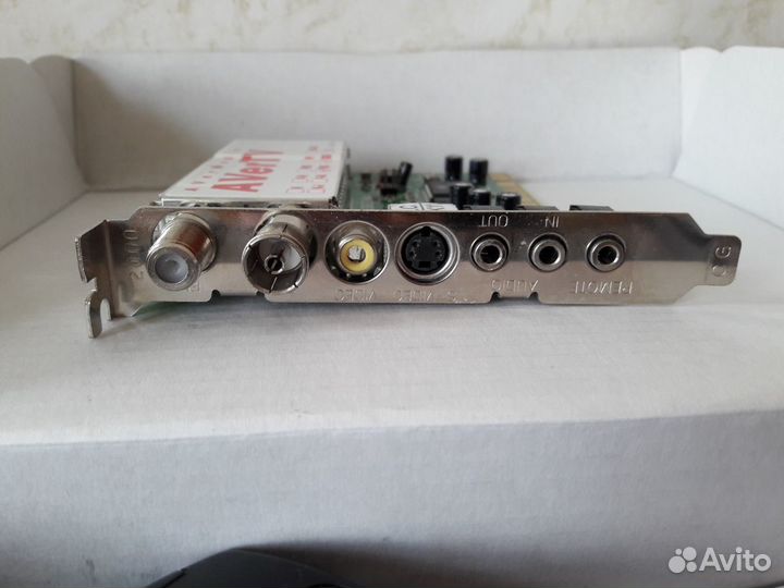 TV тюнер AVerMedia Аvertv Studio 203