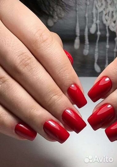 Маникюр и педикюр