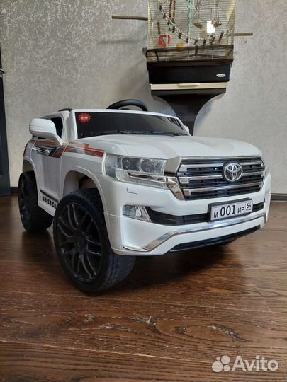 Детский электромобиль джип