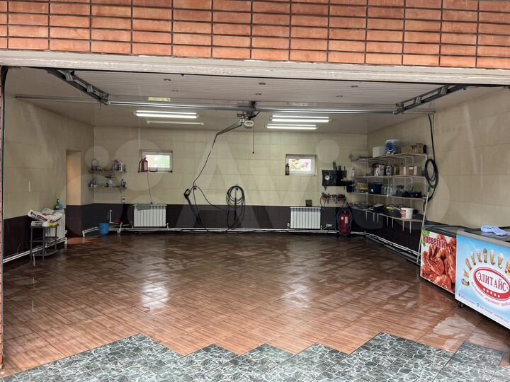 Коттедж 330 м² на участке 25 сот.