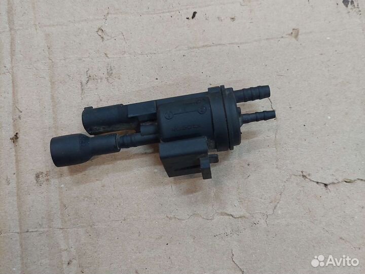 Вакуумный клапан mercedes 0025401497