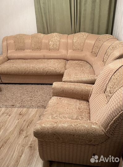 Диваны и кресло бу