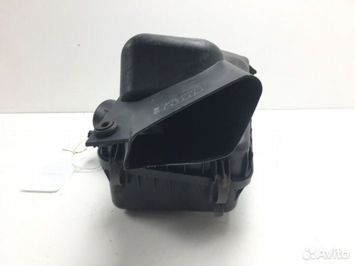 Корпус воздушного фильтра Toyota Caldina ST215G