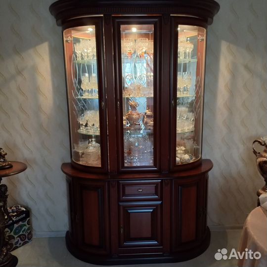 Сервант горка