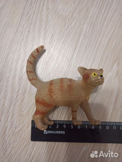Фигурка кота