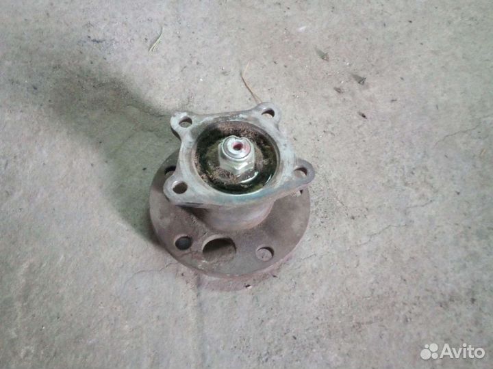 Задняя ступица Toyota