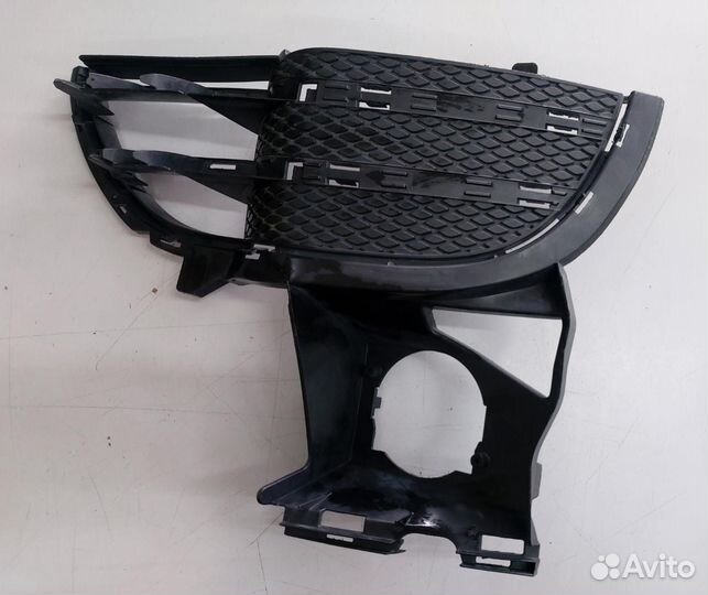 Решетка бампера переднего L Porshe Cayenne 10-14
