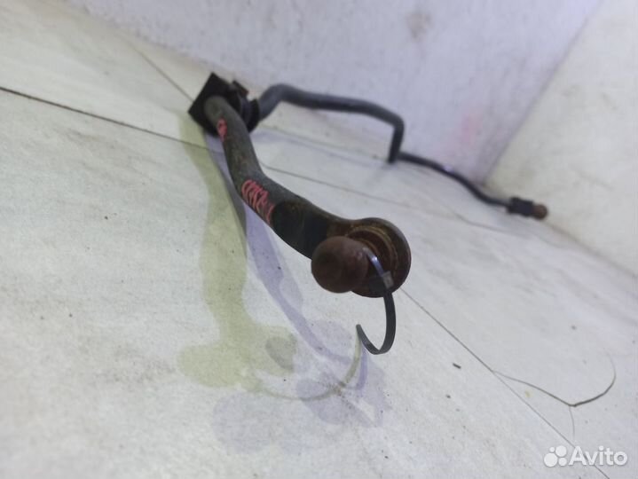 Стабилизатор передний