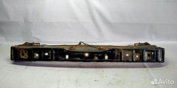 Усилитель бампера заднего Nissan Maxima A32 94-00г