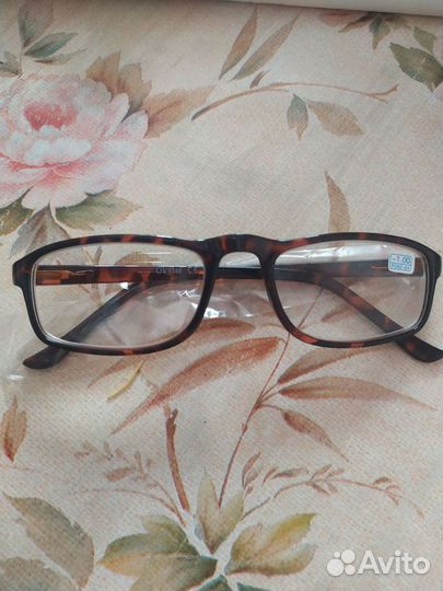 Очки для зрения(разн.модели),1.0 новые,не Китай