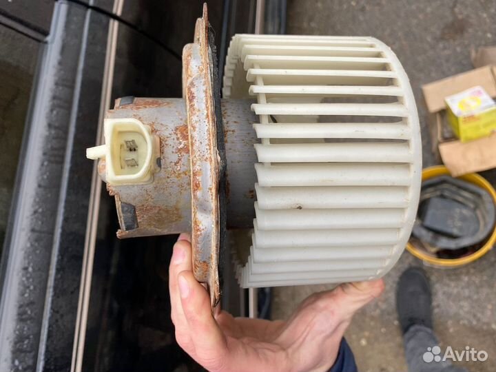 Моторчик печки Ford Expedition 1