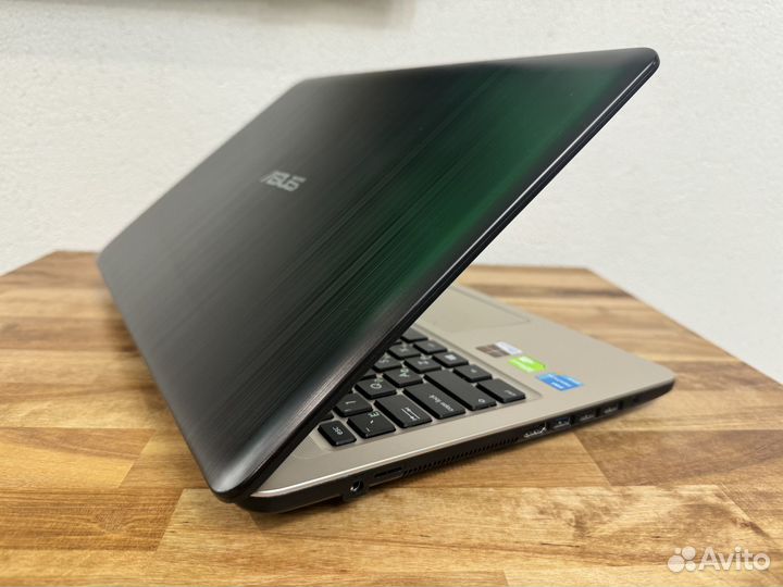 Новый 2022 игровой Asus 4 ядра 8Gb MX110 SSD 512Gb