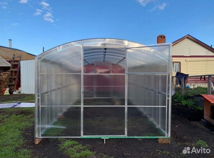 Теплица Усиленная с поликарбонатом Р