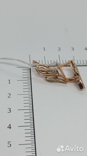 Серьги с синтетическим камнем Золото