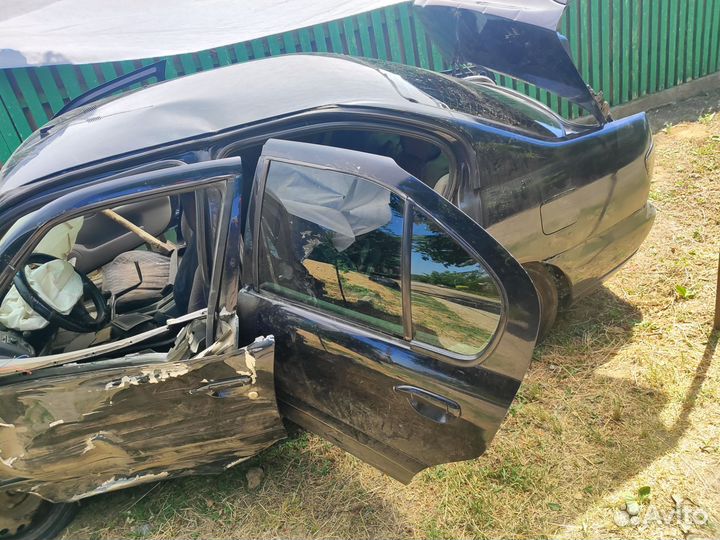 Nissan Primera 1.6 MT, 2000, битый, 250000км