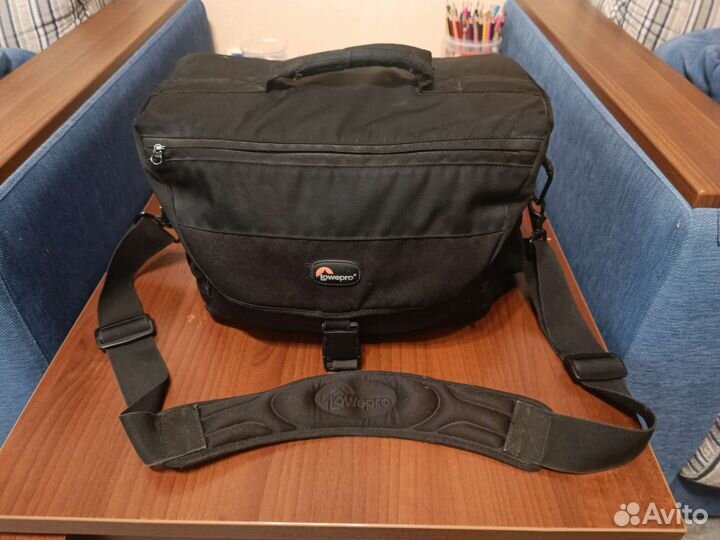 Сумка для камеры Lowepro Nova 200 AW