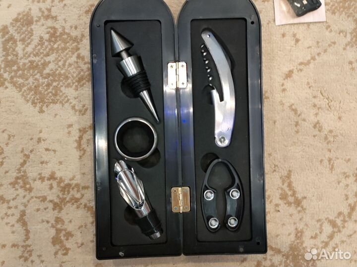 Винный набор: штопор, закрывашки и др