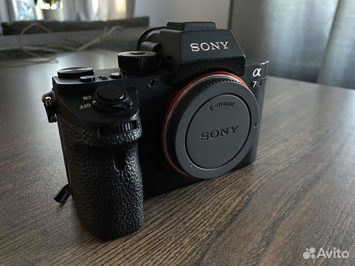 Продаю фотоаппарат Sony a7r2