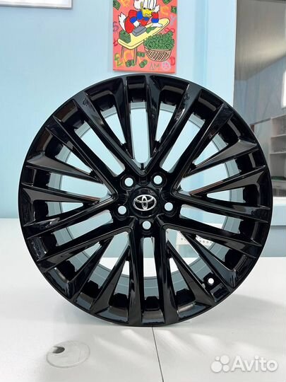 Диски R18 5x114.3 Toyota Camry, Rav4 Lexus RX, NX
