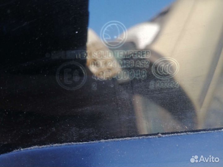Заднее правое стекло Skoda Octavia A5 2008-2013