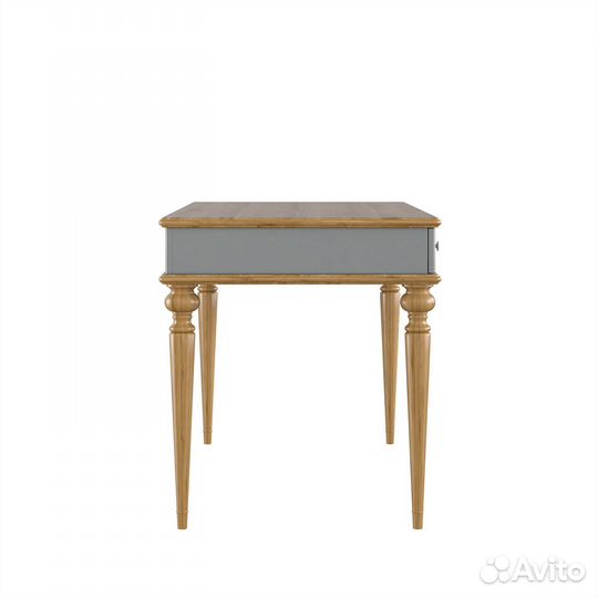 Письменный стол