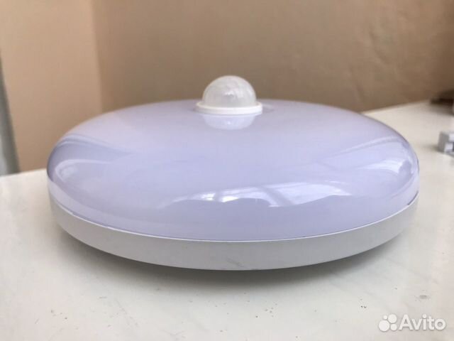 Светильник светодиодный с датчиком движения