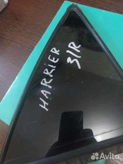 Стекло заднее правое Тойота Харриер