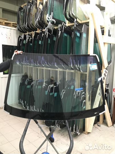 Стекло лобовое Рено Логан / Лада Ларгус