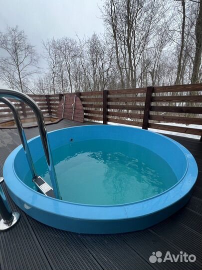 Русская баня на дровах с купелью и с чаном