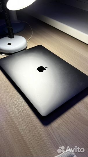 Macbook pro 13 2020 m1 8gb 512gb как новый