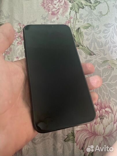 Телефон iPhone 10 64gb