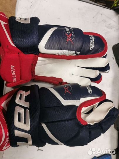Перчатки хоккейные