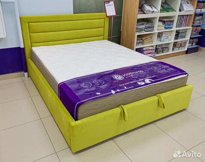 Кровать с мягкой спинкой Jessica