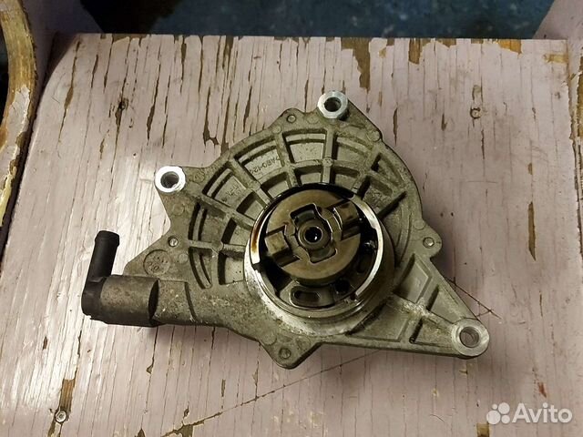 Насос вакуумный Хендай Старекс H1 D4CB с 2007г