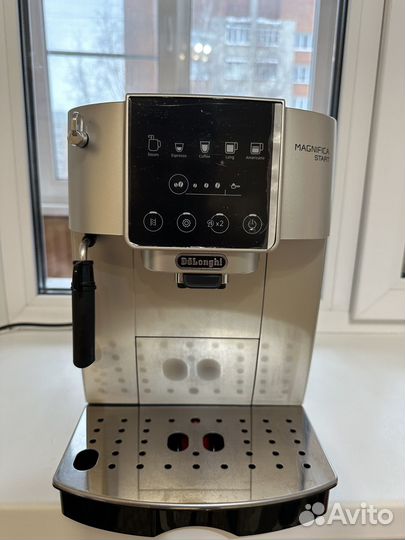Кофемашина Delonghi Magnifica Start silver, black