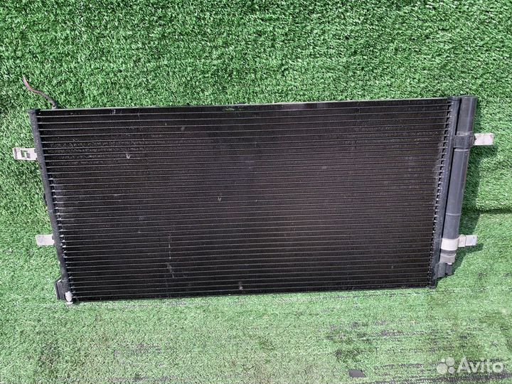 Радиатор кондиционера Audi A4 B8 8K5 8K2 8K0260401