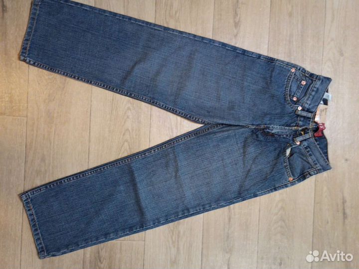 Оригинальные джинсы левайс (левис),новые 2 пары